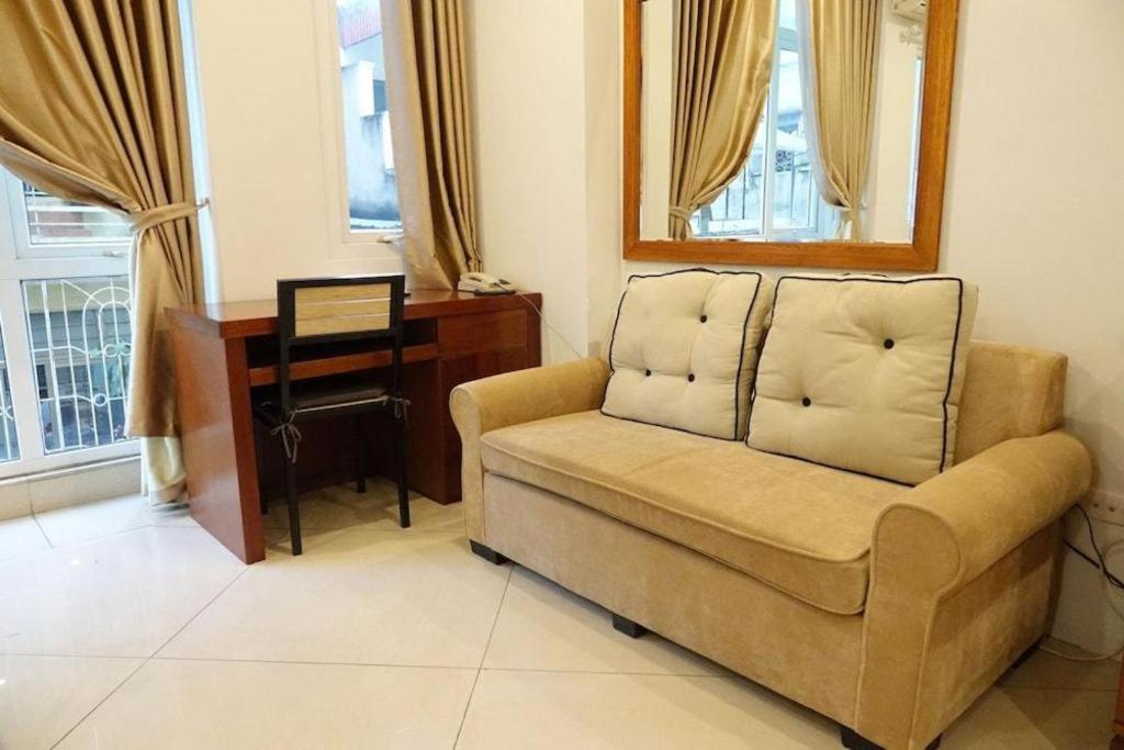 Apec Hotel 3*